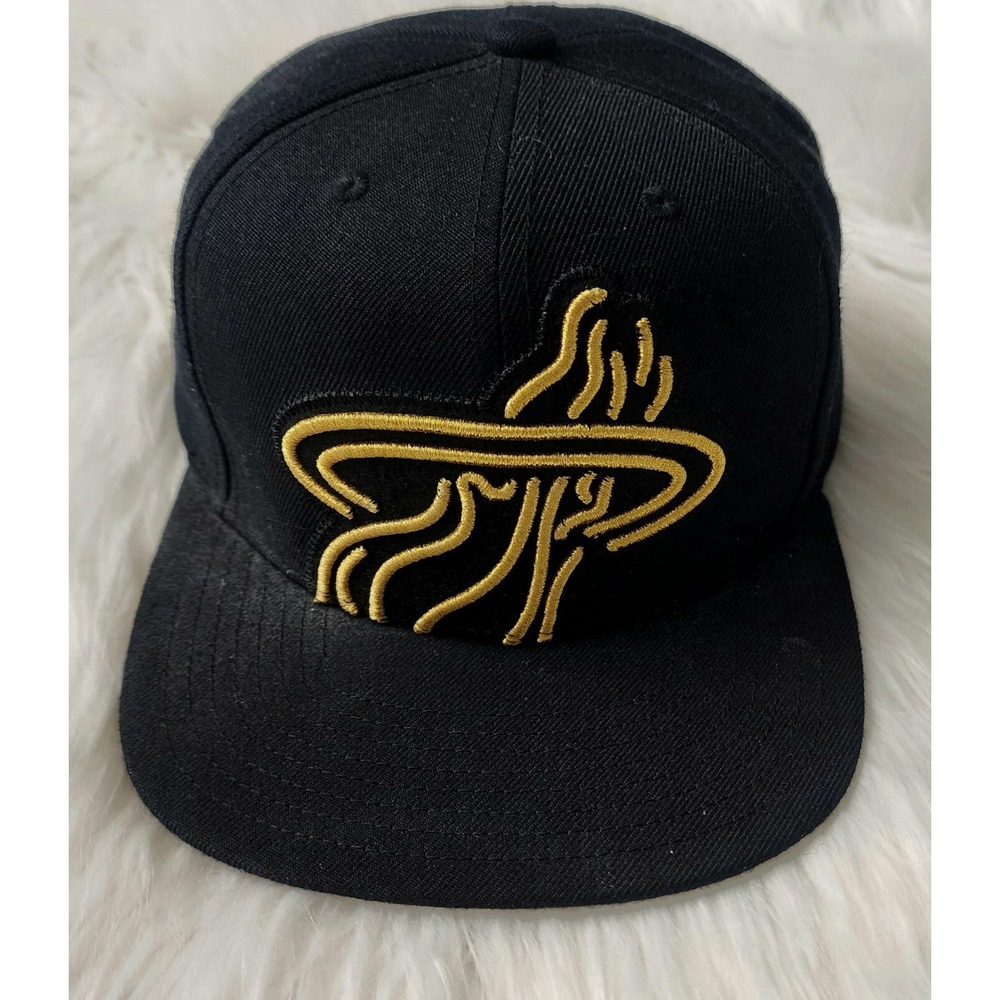 Miami Heat Mitchell & Ness Lids Metallic Gold Snapback Hat Flat Brim Flame Ball